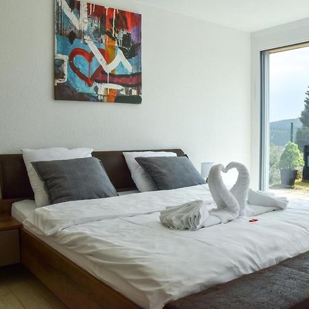 Chez Julia Apartment Tramelan Luaran gambar