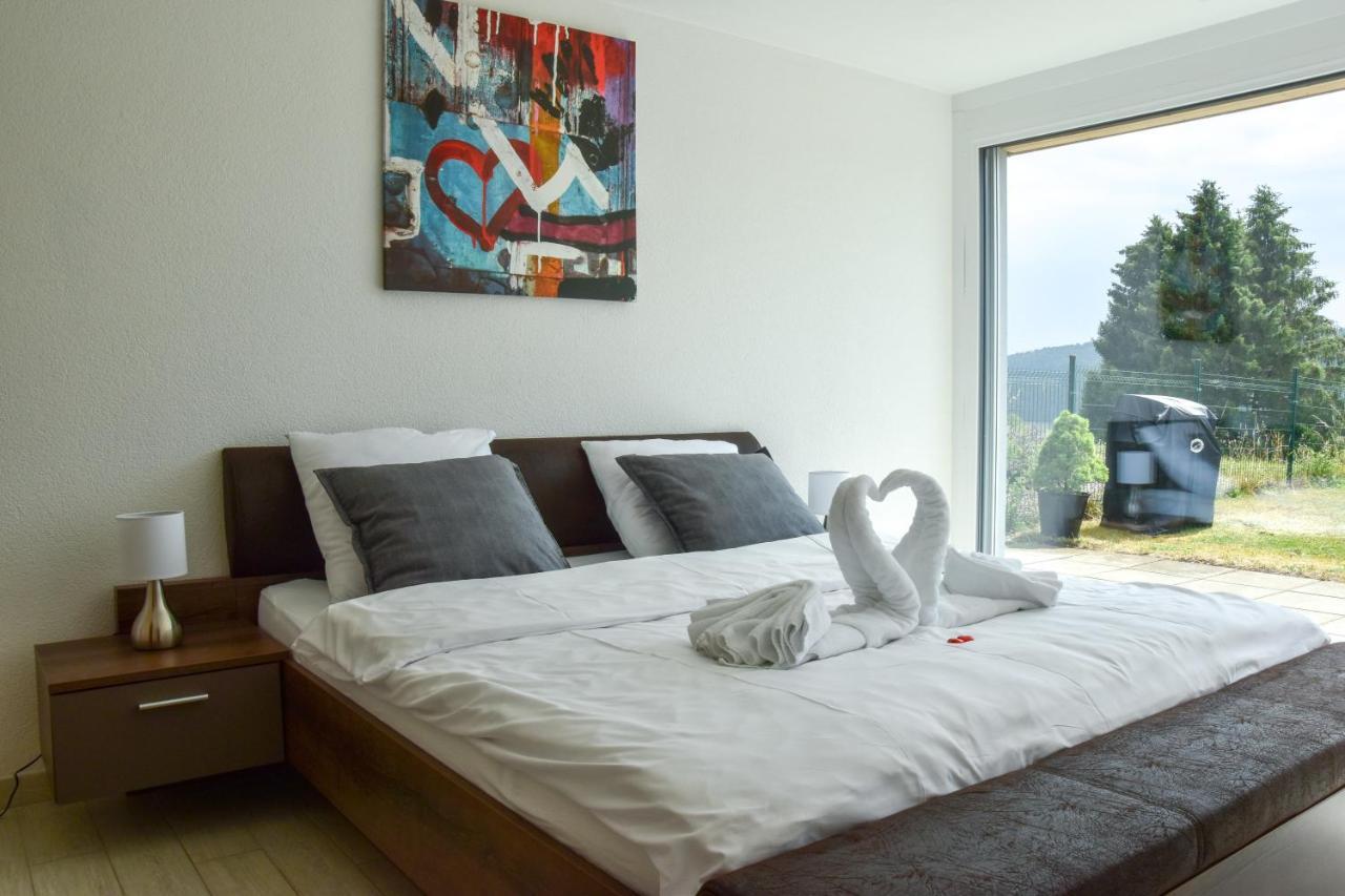 Chez Julia Apartment Tramelan Luaran gambar