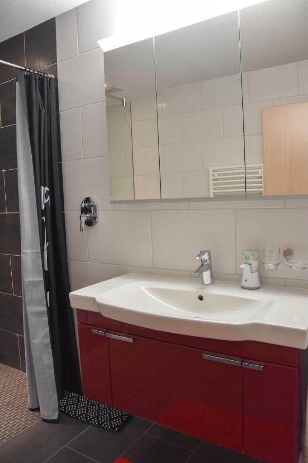 Chez Julia Apartment Tramelan Luaran gambar